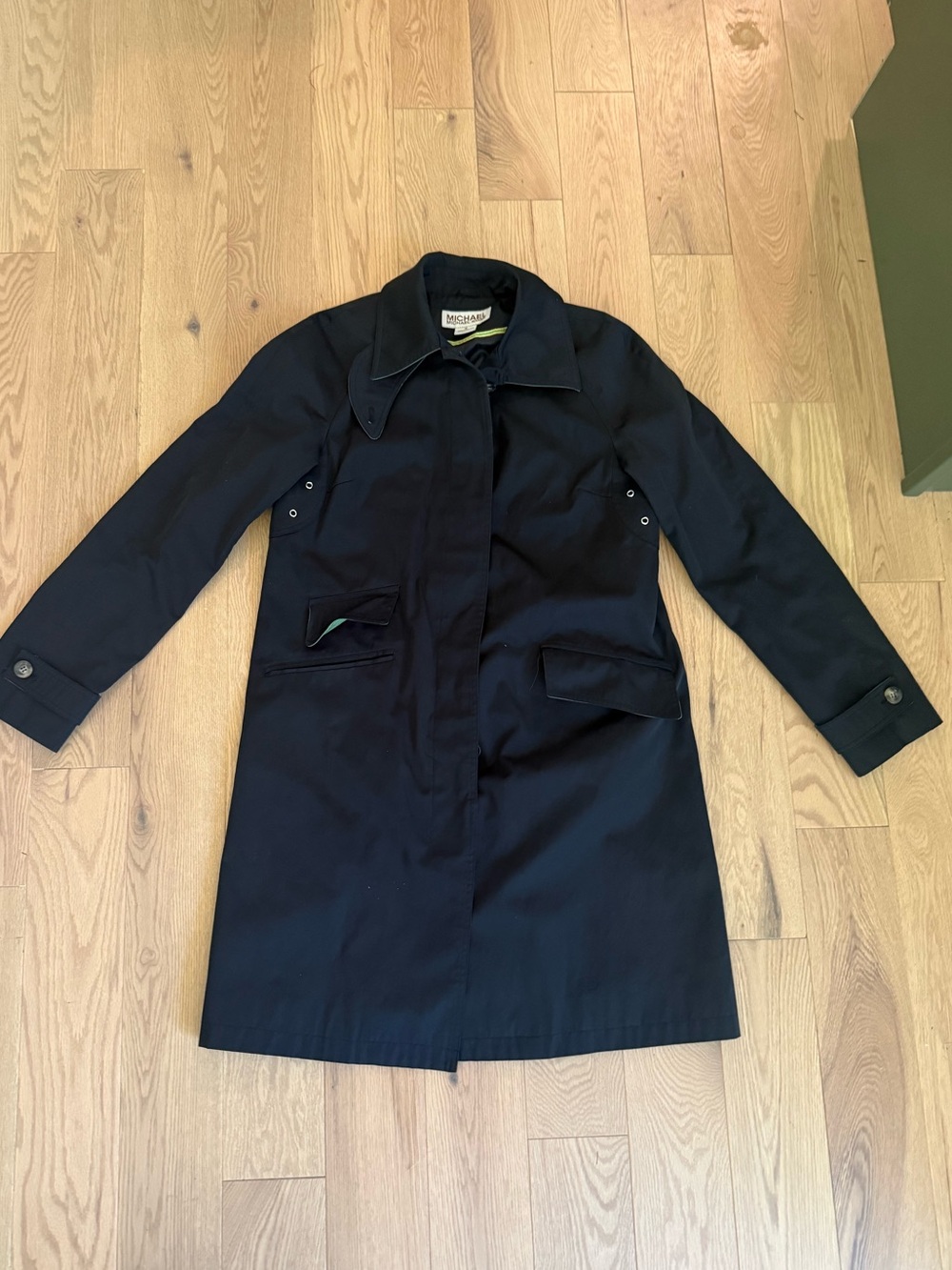 Michael Kors Vintage Trench / Raincoat – Black – Size M